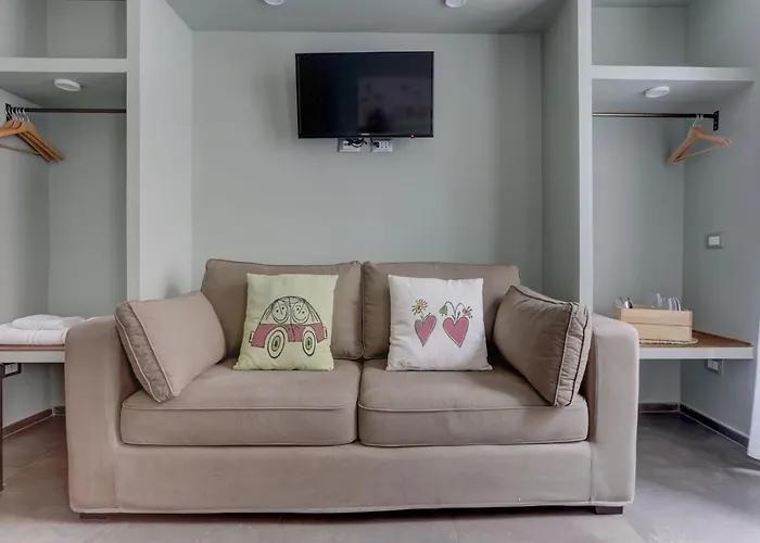 Capo D'Africa 30 - Colosseo Roma